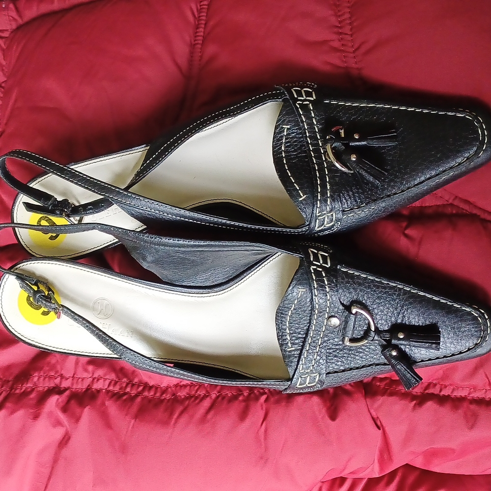 Cole Haan Sling Back Kitten Heel Pumps, narrow 9AA, never worn